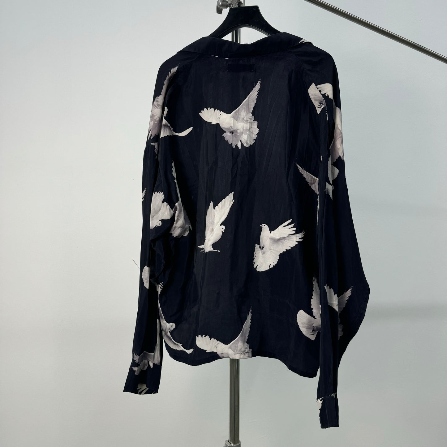 17AW AMIRI Peace Dove Print Silk Shirt - Chiffon-Ice Silk Blend