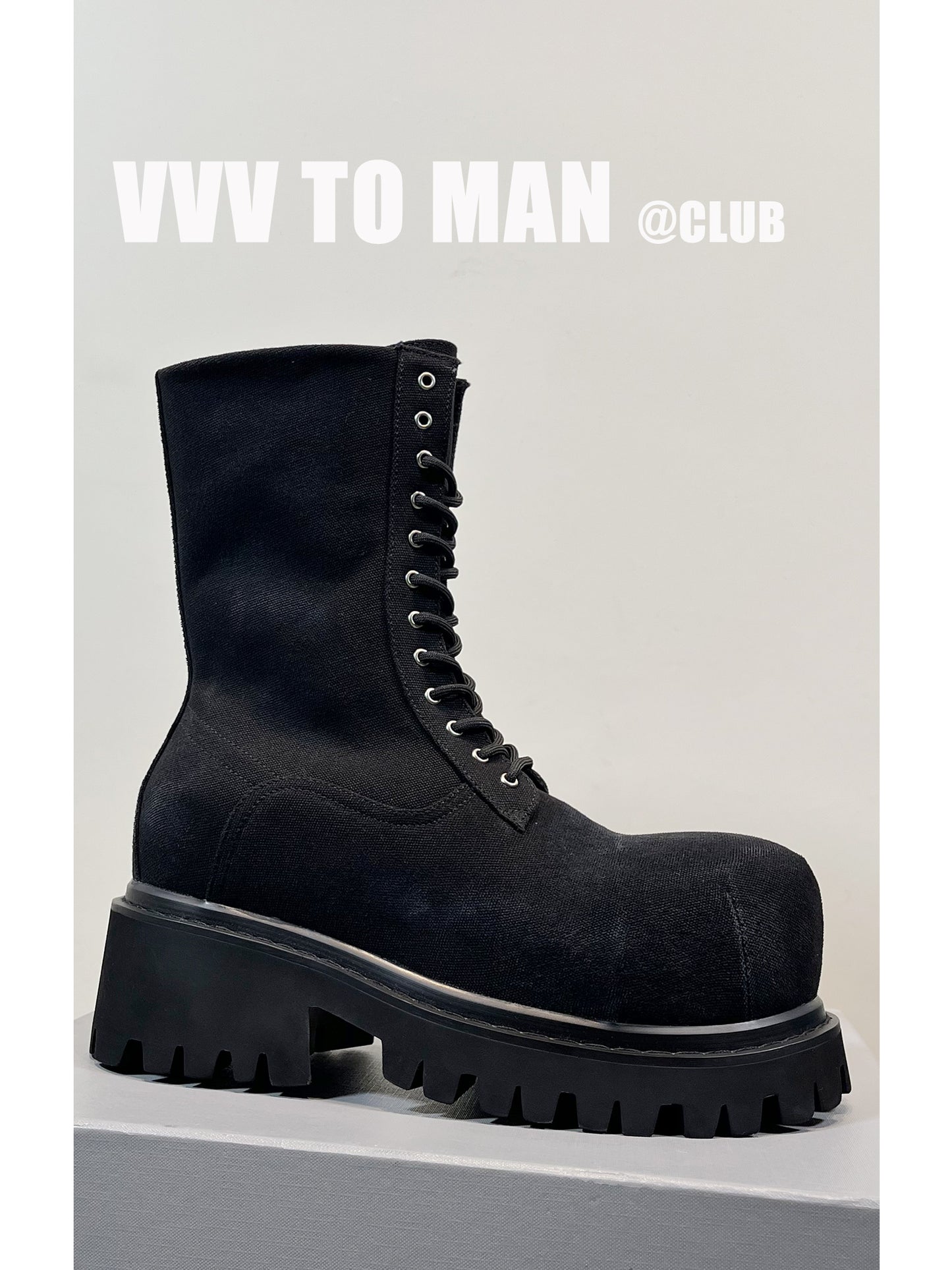 NEW STOMPER 12-Eyelet Martin Boots – Black Thick-Sole Denim Boots
