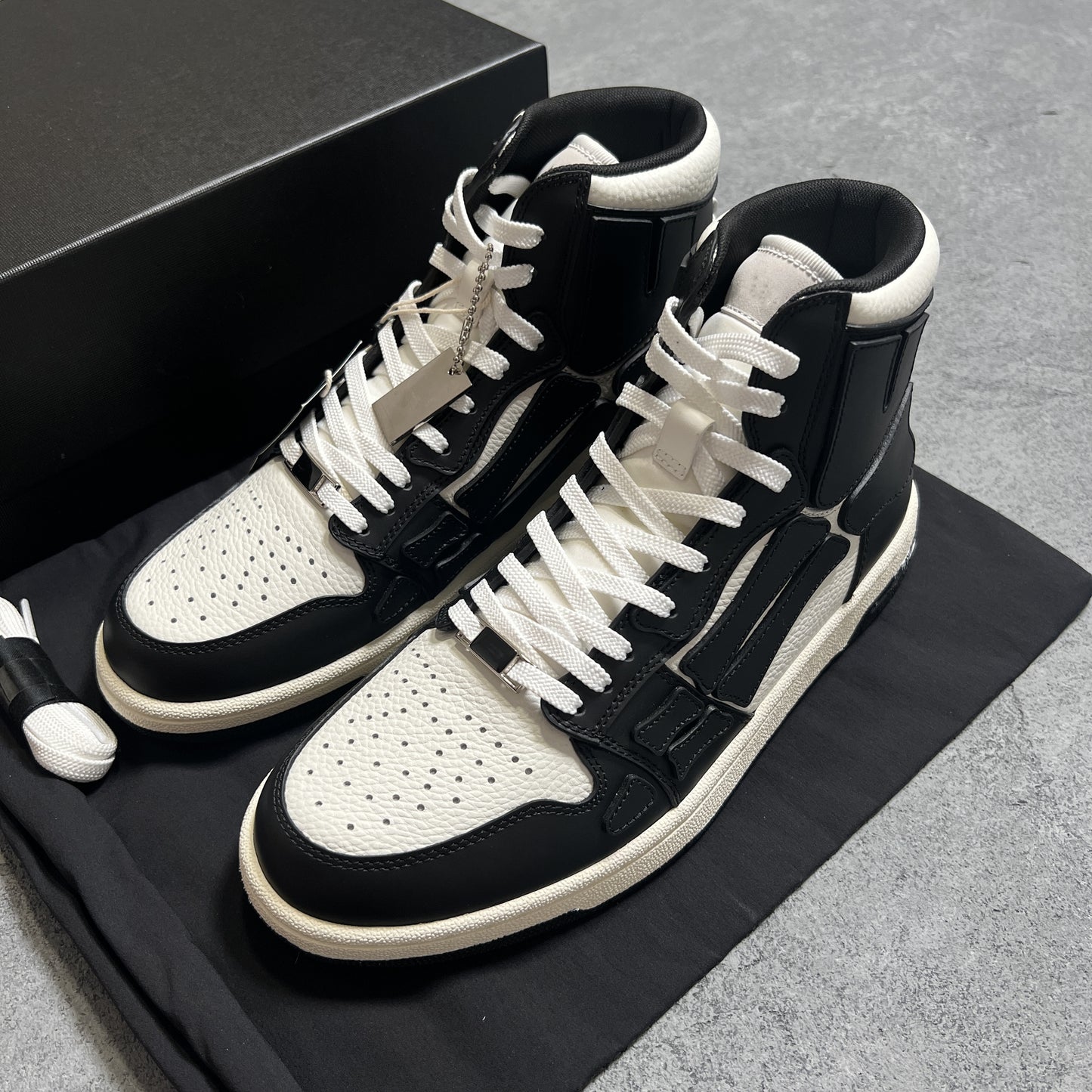 2023SS AMIRI Bone Shoes Lychee Grain Top Layer Cowhide Low-top Leisure Board Shoes