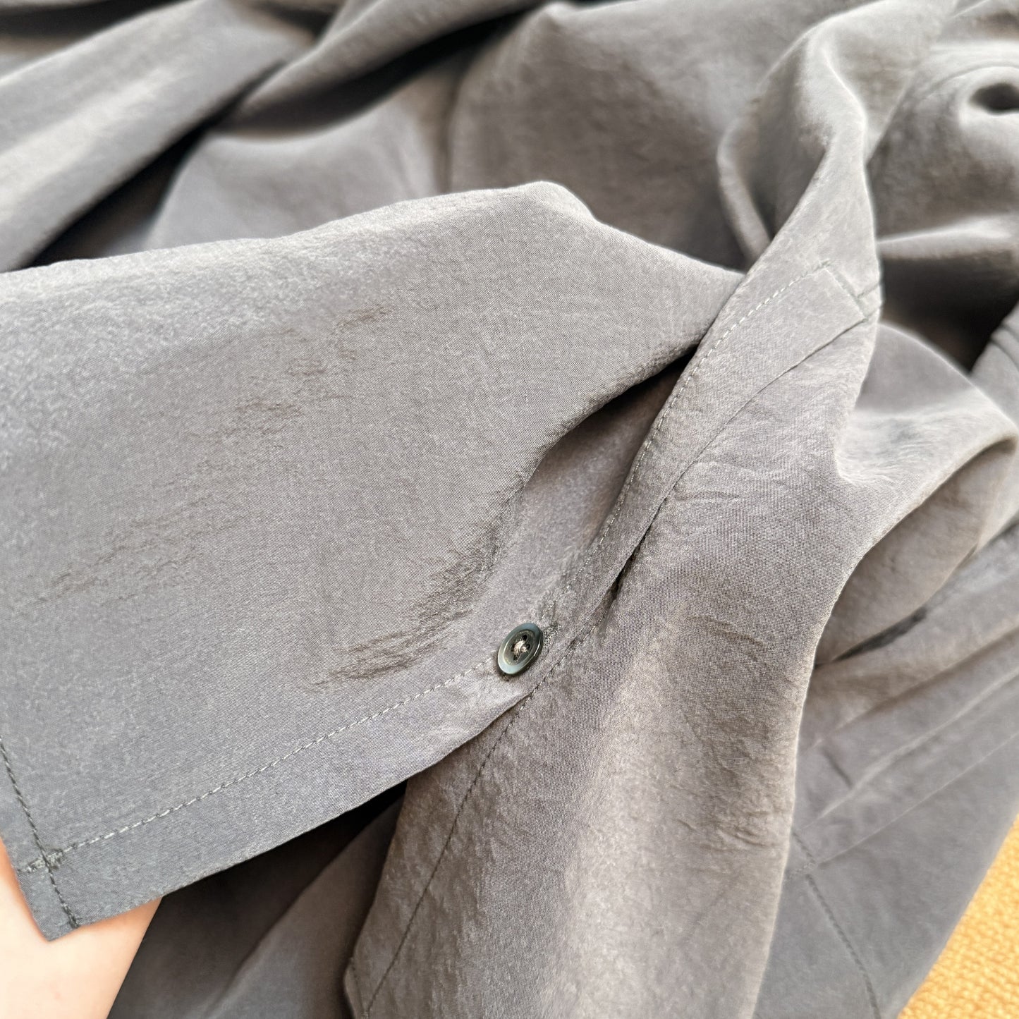 Self-made LEMAIRE 25SS New Glossy Dry Silk Shirt – Sage Green Black Edition