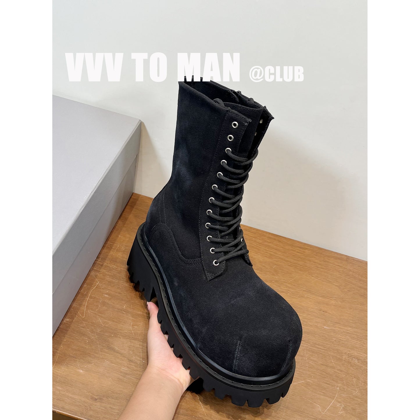 NEW STOMPER 12-Eyelet Martin Boots – Black Thick-Sole Denim Boots