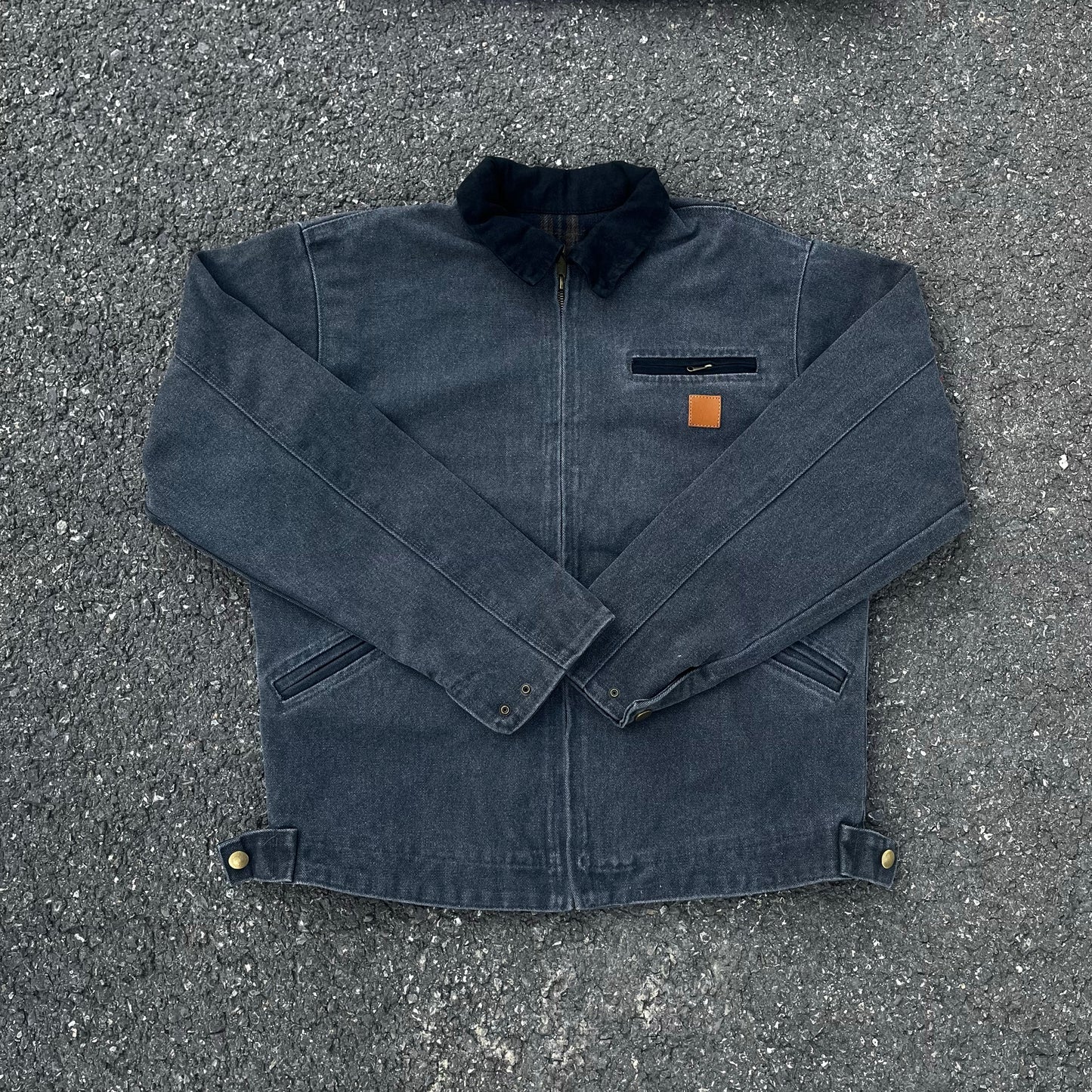 Self-made Carhartt J97 Detroit Jacket: Vintage Workwear Canvas Outerwear Cleanfit