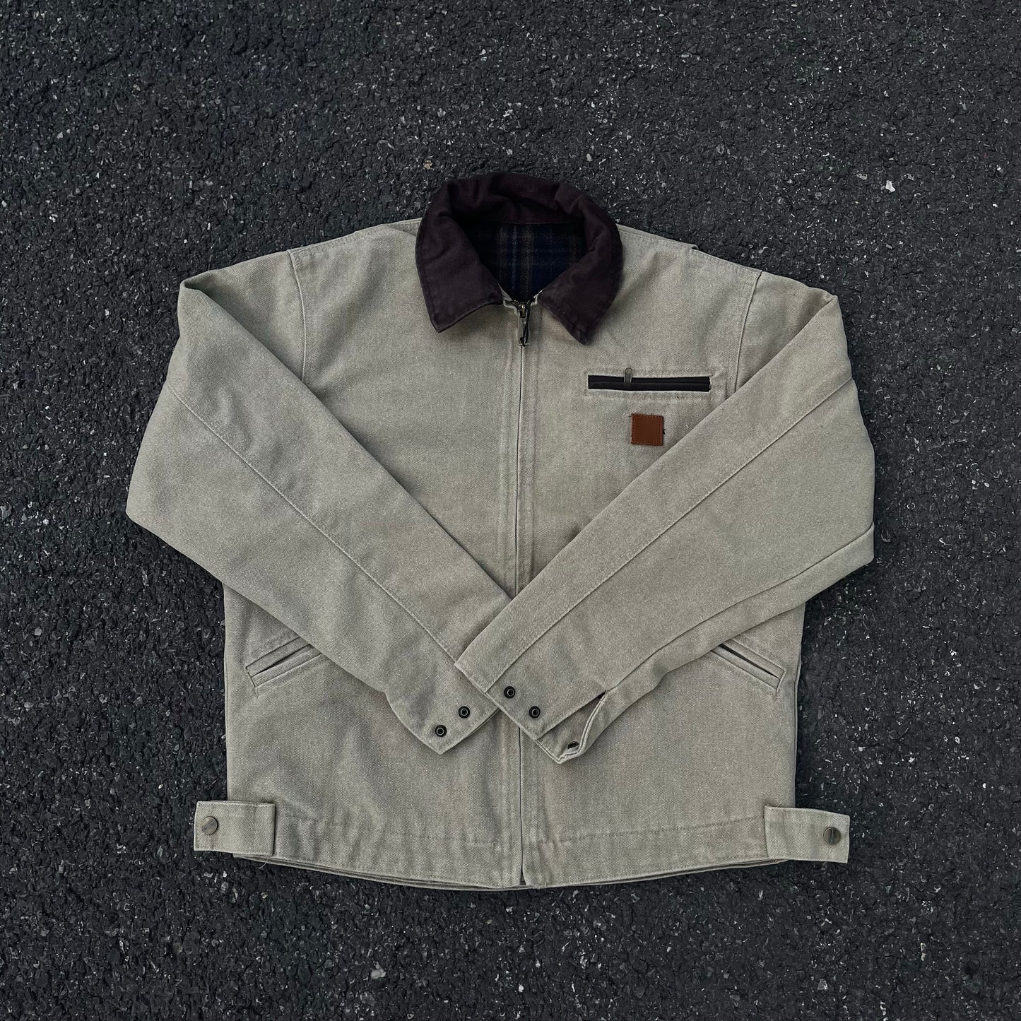 Self-made Carhartt J97 Detroit Jacket: Vintage Workwear Canvas Outerwear Cleanfit