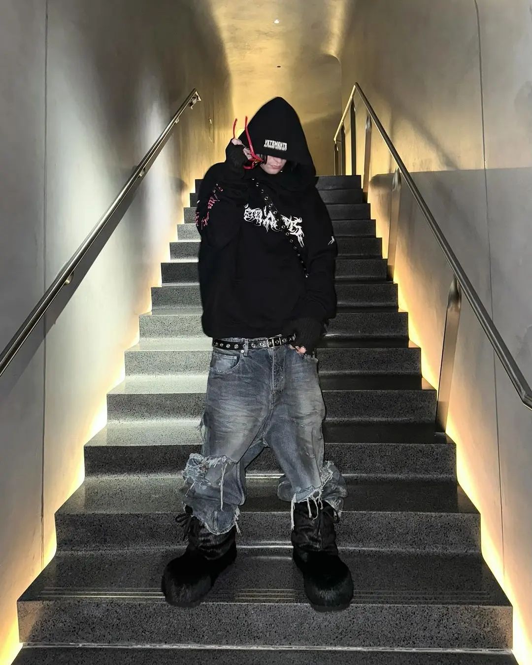 (1600g) VTM Homme 17FW Total Fucking Darkness OG Archive Pentagram Hoodie Carti