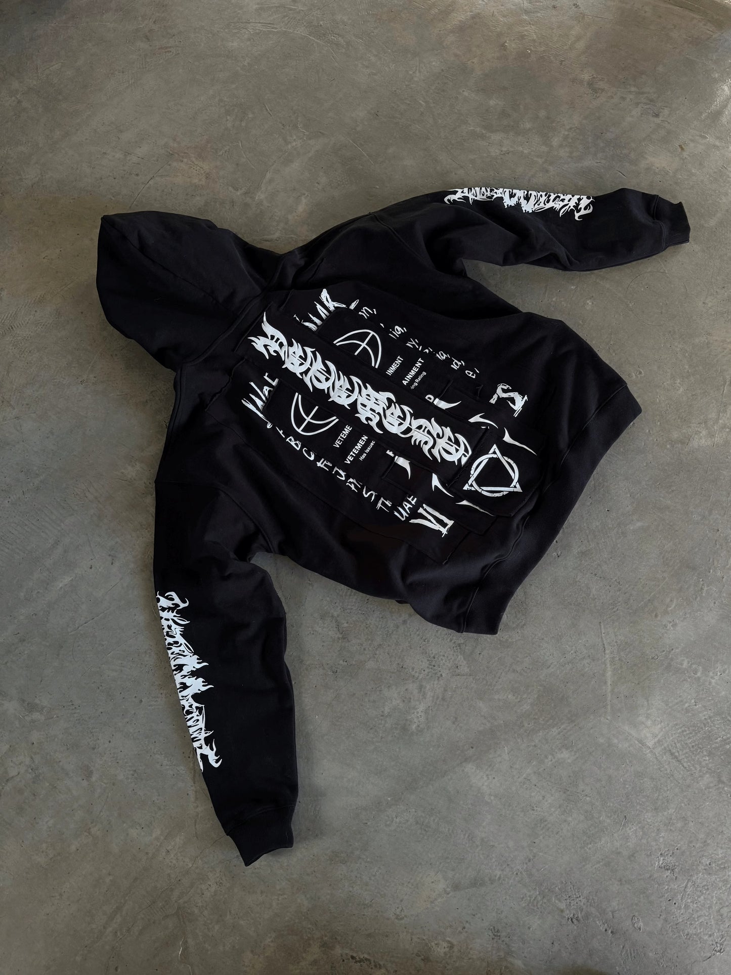 Vetements 24FW Oversized Hoodie J’adore Hardcore Patchwork Garments Black Patched Logo