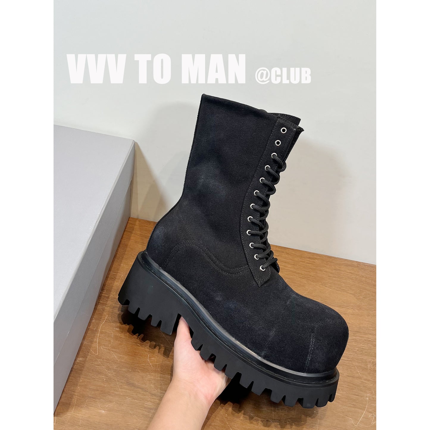 NEW STOMPER 12-Eyelet Martin Boots – Black Thick-Sole Denim Boots