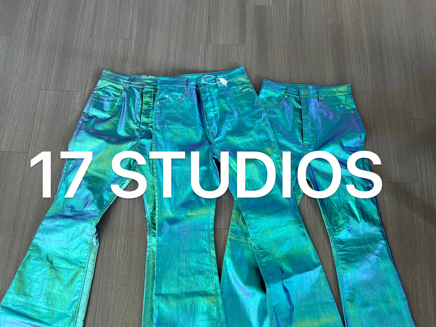 Rick Owen Acbt Coated Green Iridescent Flared Jeans - Wide-Leg Stacked Pants