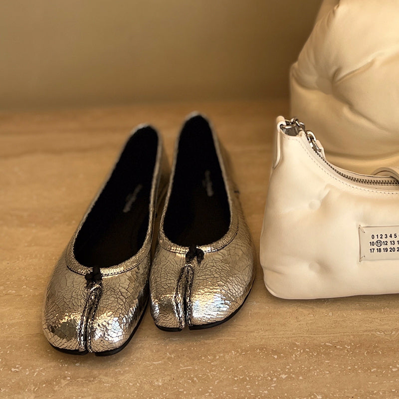25SS MM6 Classic Slip-On Tabi Shoes - Buttery Lambskin Split-Toe Ballet Flats