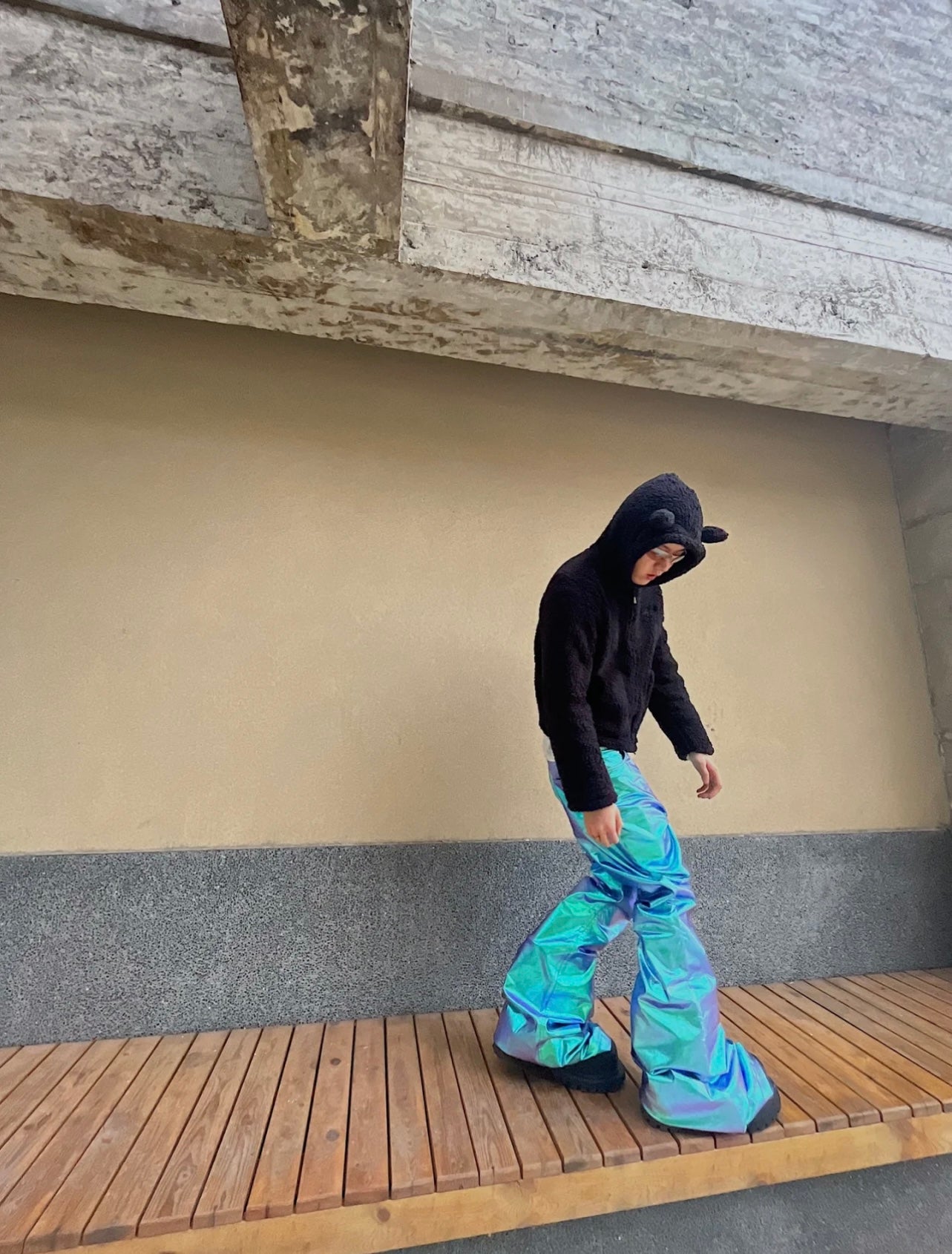 Rick Owen Acbt Coated Green Iridescent Flared Jeans - Wide-Leg Stacked Pants