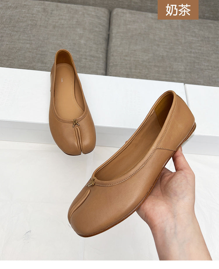25SS MM6 Classic Slip-On Tabi Shoes - Buttery Lambskin Split-Toe Ballet Flats