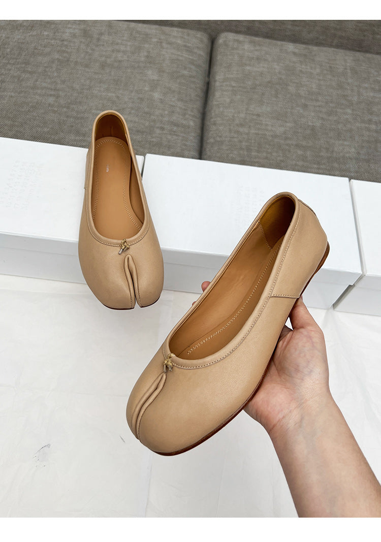 25SS MM6 Classic Slip-On Tabi Shoes - Buttery Lambskin Split-Toe Ballet Flats