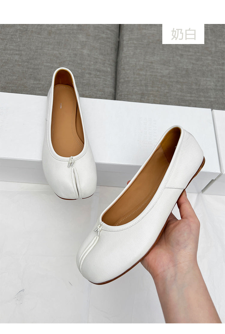 25SS MM6 Classic Slip-On Tabi Shoes - Buttery Lambskin Split-Toe Ballet Flats