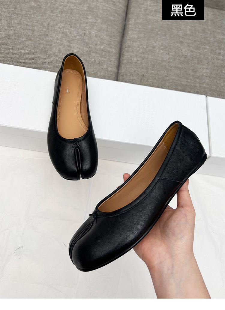 25SS MM6 Classic Slip-On Tabi Shoes - Buttery Lambskin Split-Toe Ballet Flats