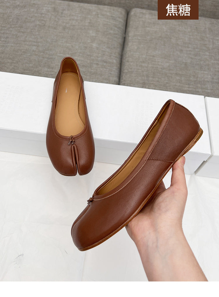 25SS MM6 Classic Slip-On Tabi Shoes - Buttery Lambskin Split-Toe Ballet Flats