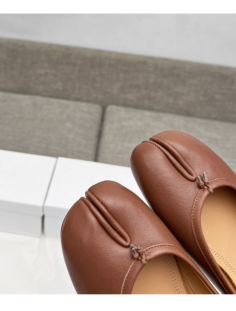25SS MM6 Classic Slip-On Tabi Shoes - Buttery Lambskin Split-Toe Ballet Flats