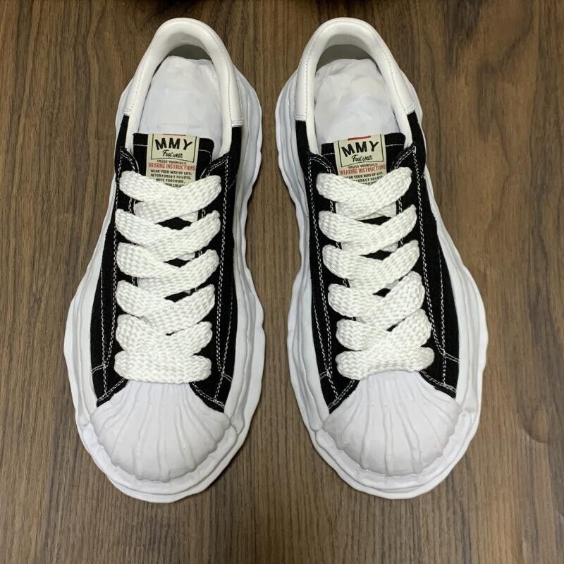 Mitsuharu Sanyuan Vintage Style Unisex Distressed Shell-Toe MMY Canvas Sneakers