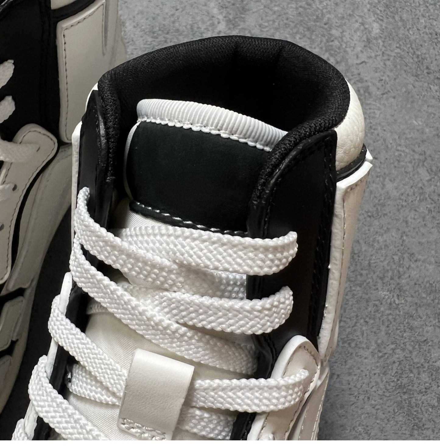 2023SS Bone Shoes Lychee Grain Top Layer Cowhide High-top Leisure Board Shoes