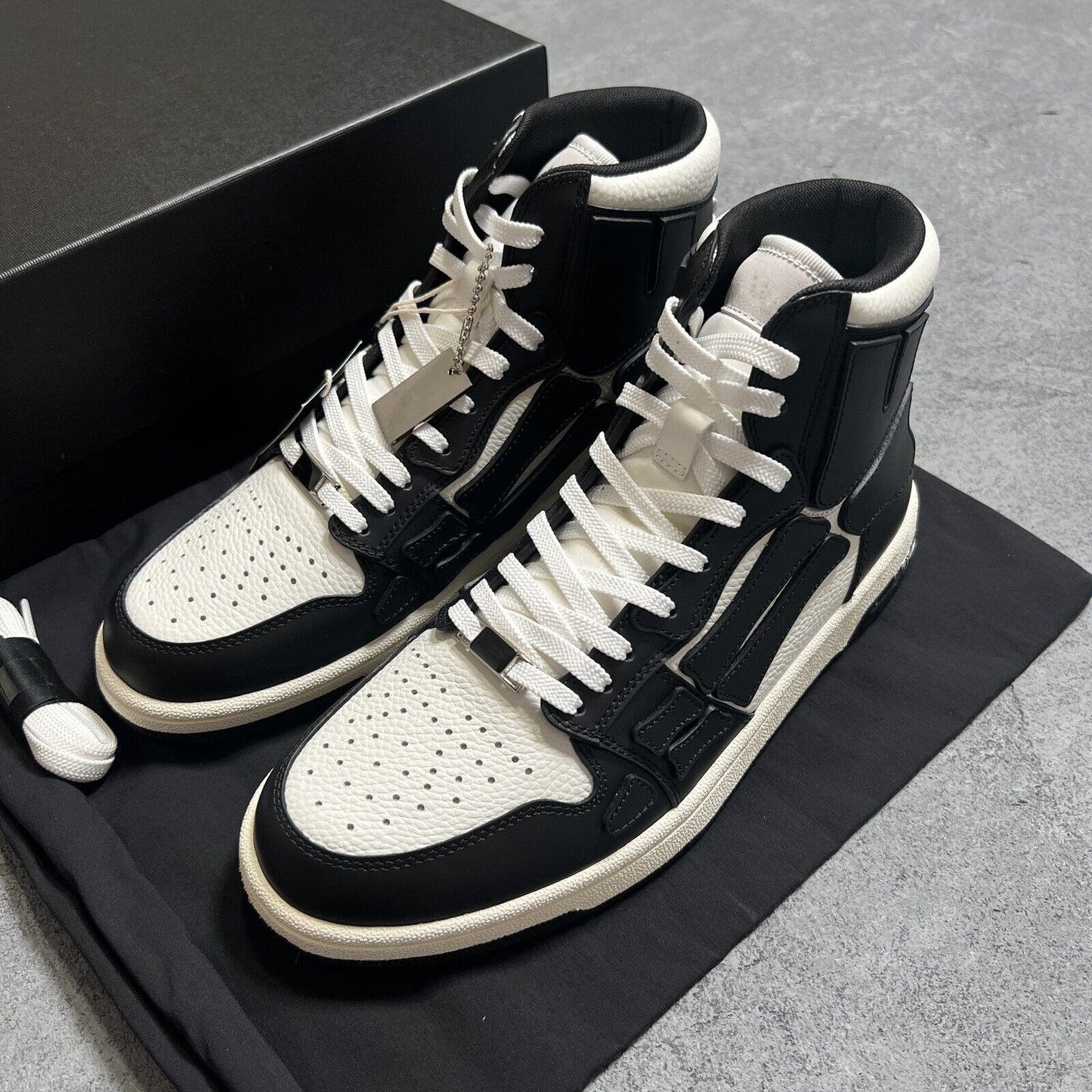 2023SS Bone Shoes Lychee Grain Top Layer Cowhide High-top Leisure Board Shoes