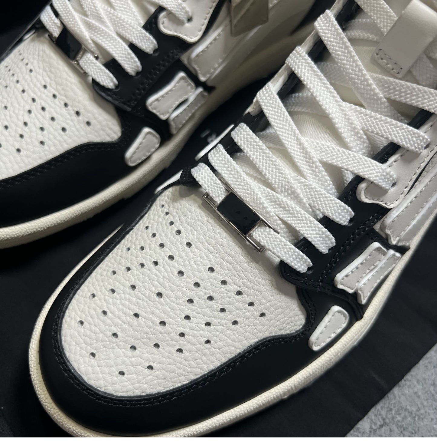 2023SS Bone Shoes Lychee Grain Top Layer Cowhide High-top Leisure Board Shoes