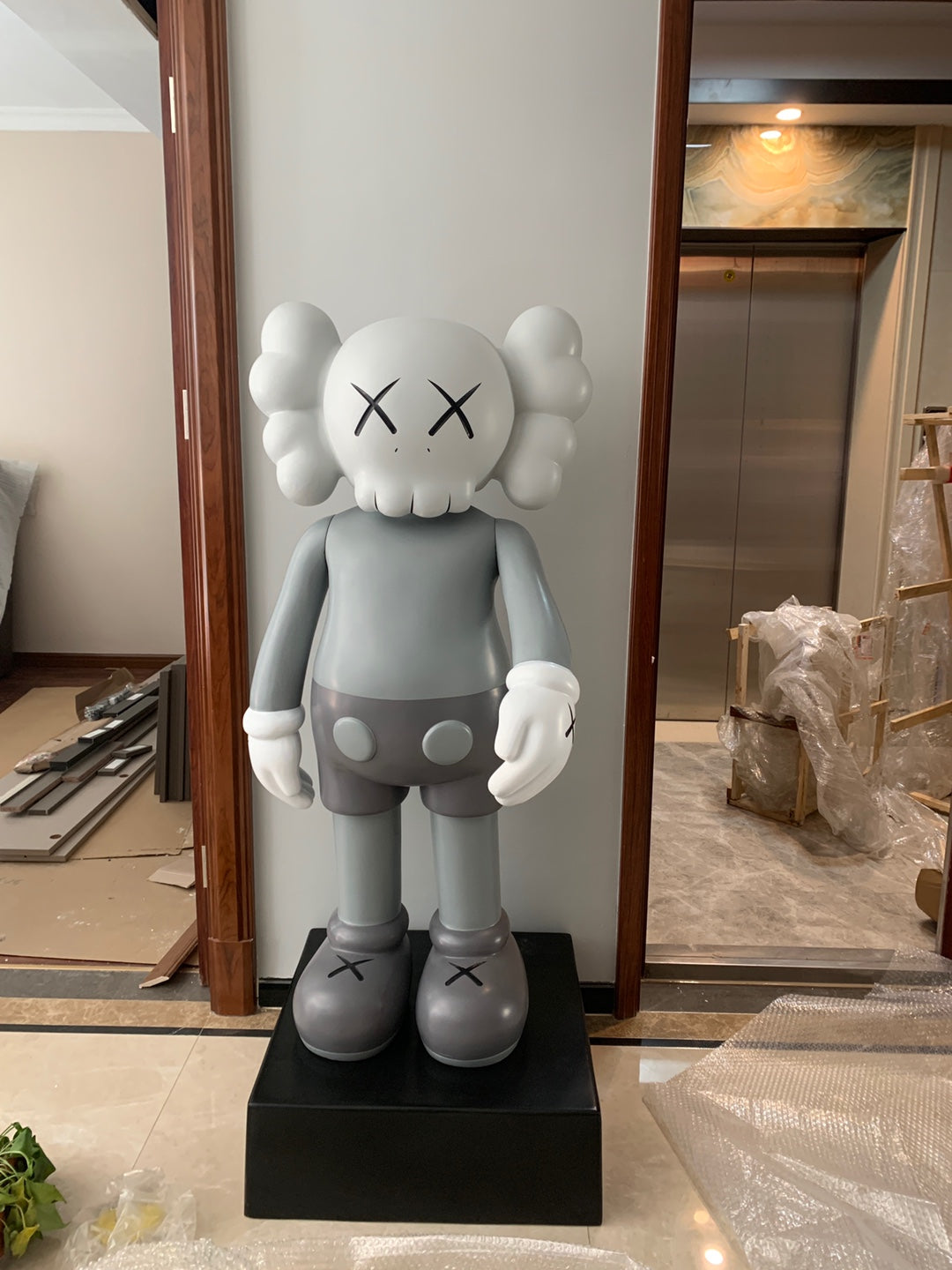 KAWS Giant Sitting Bearbrick Statue - Sesame Art Street Floor-Standing Decor