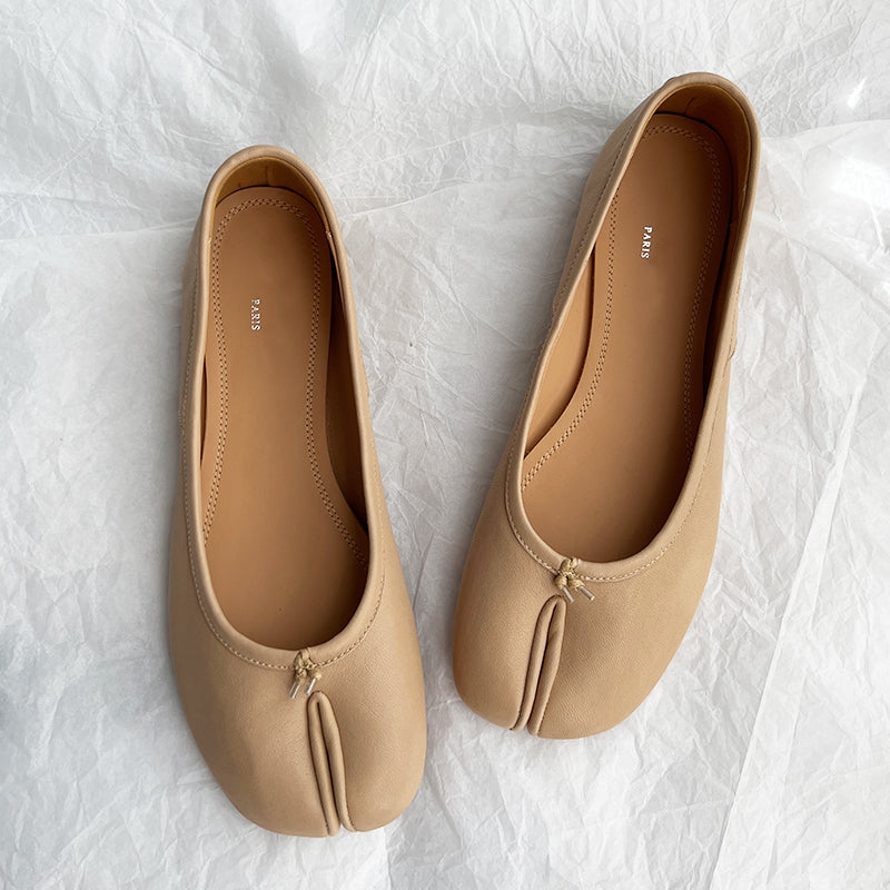 25SS MM6 Classic Slip-On Tabi Shoes - Buttery Lambskin Split-Toe Ballet Flats