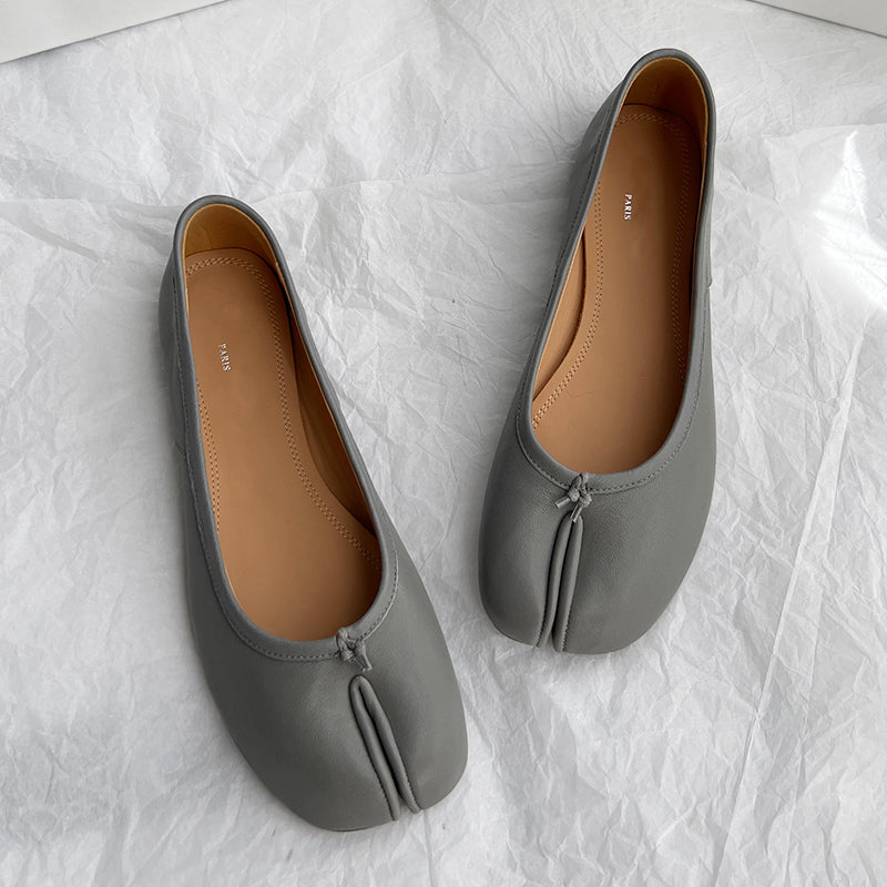 25SS MM6 Classic Slip-On Tabi Shoes - Buttery Lambskin Split-Toe Ballet Flats