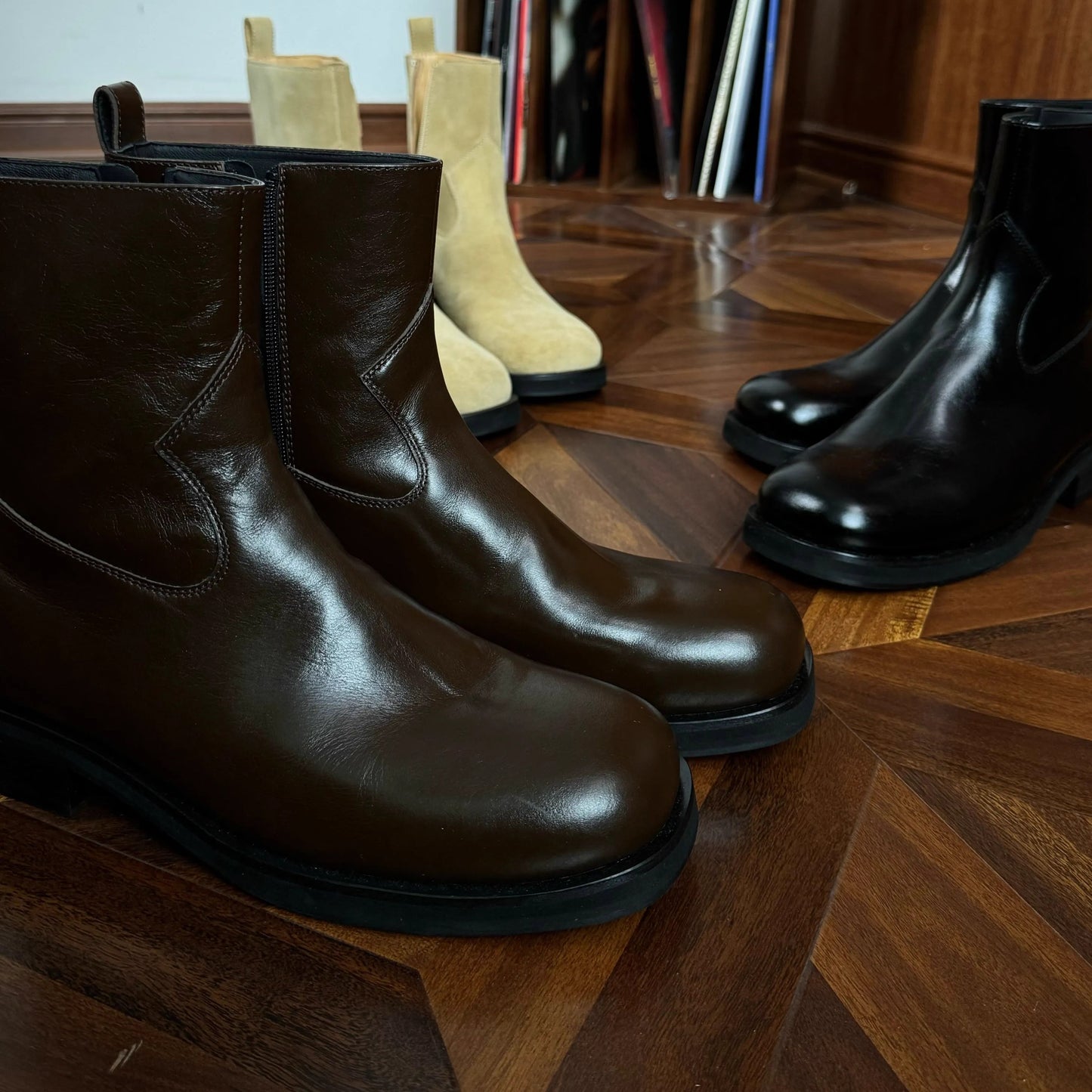 Italian Oil-Tanned Leather Western Reissue Chelsea Boots – Camion with Lambskin