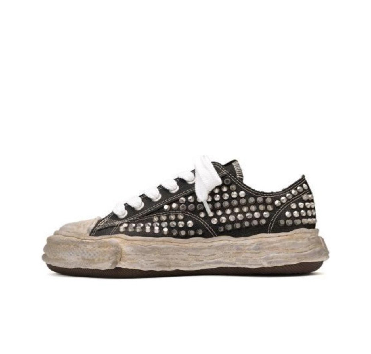 Self-made Mihara MMY A13FW736 Studded Distressed Sneakers Melting Canvas Shoes