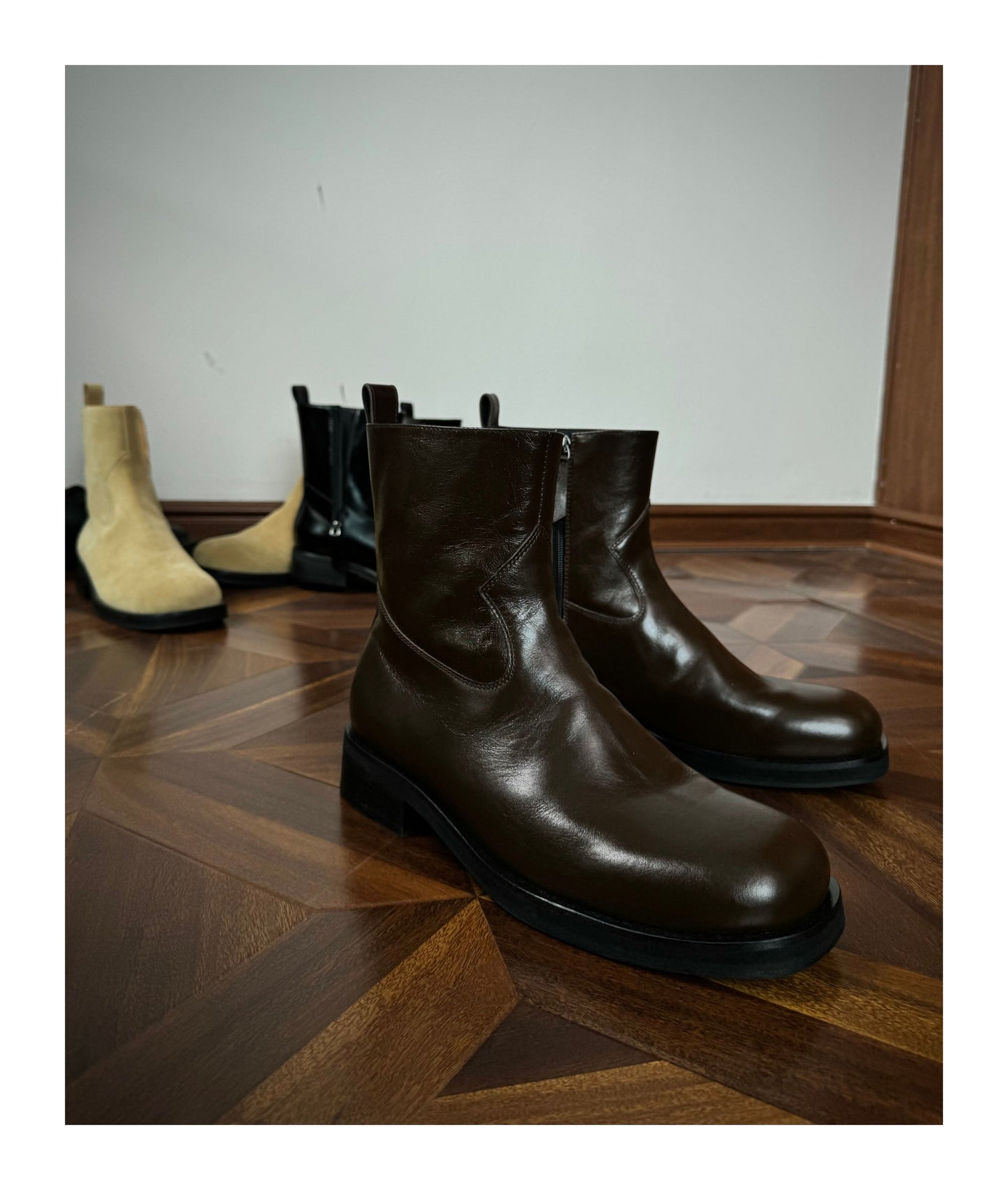 Italian Oil-Tanned Leather Western Reissue Chelsea Boots – Camion with Lambskin