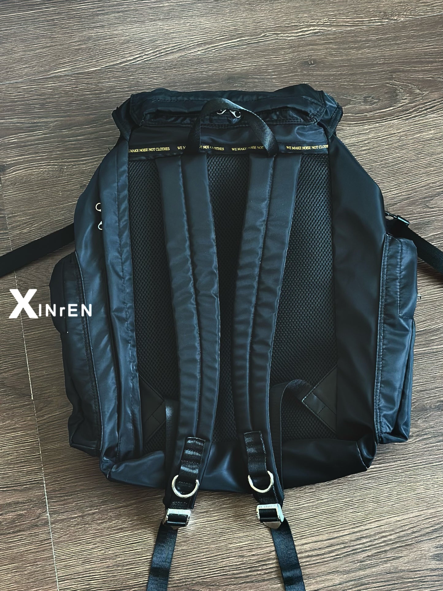 XINrEN Limited Edition Undercover Classic Nylon Parachute Backpack - Black