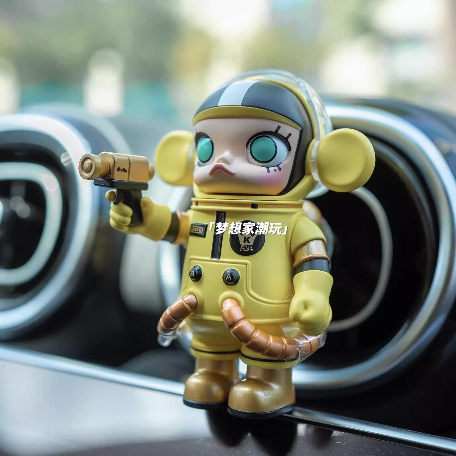 POPMART Car Ornament/Figure:SpaceMolly 100% Anniversary 2nd Gen,Car Aromatherapy