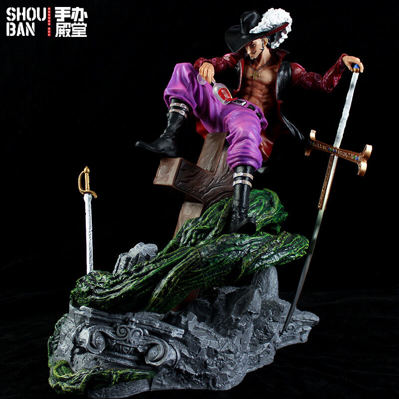 One Piece Collectible: Admiral Whitebeard Edward GK Statue - Summit War Edition