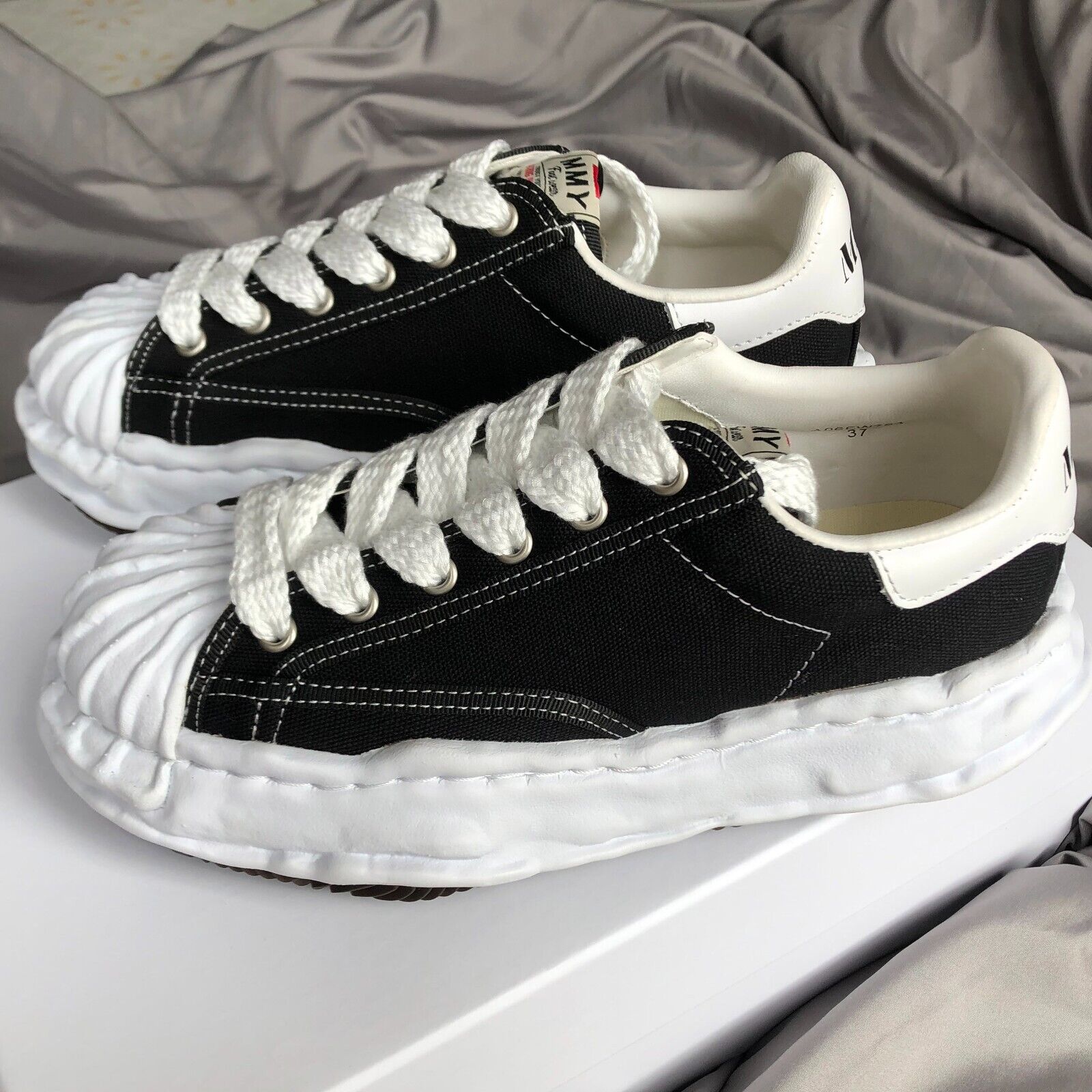 MMY Seashell-Toe Shoes Thick-Soled Unisex Dissolvable Sneakers/Distressed Canvas