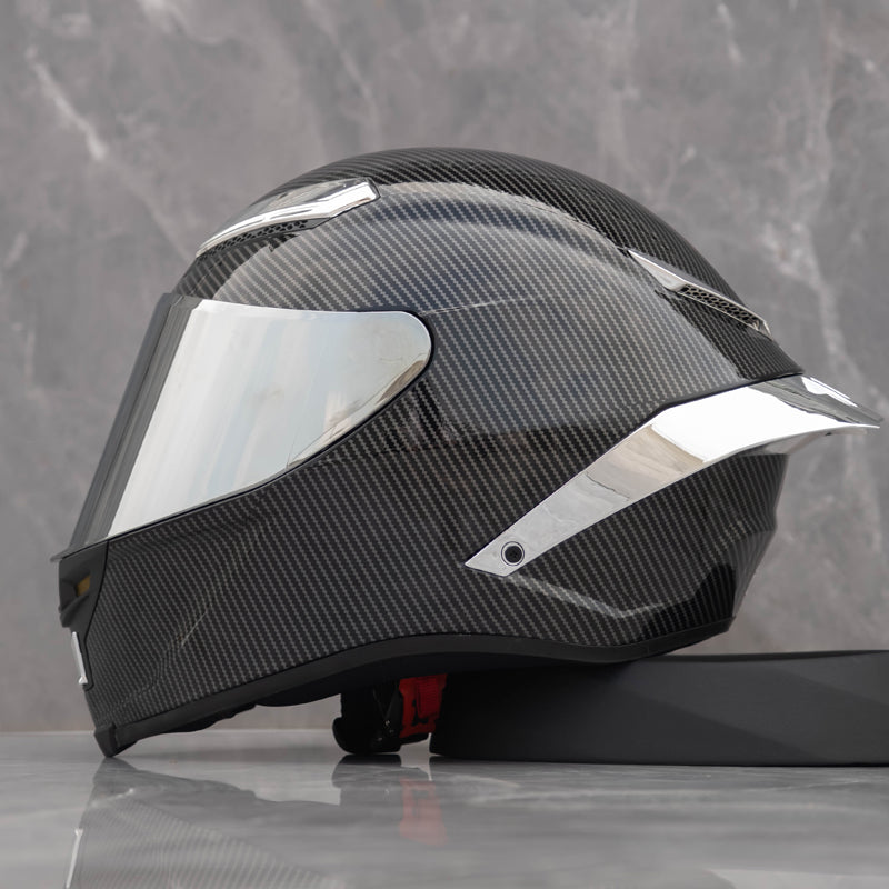 Future Serie / Carbon Fiber Pattern Plated Full Face Helmet Motorcycle All-Season DOT 3C Approve